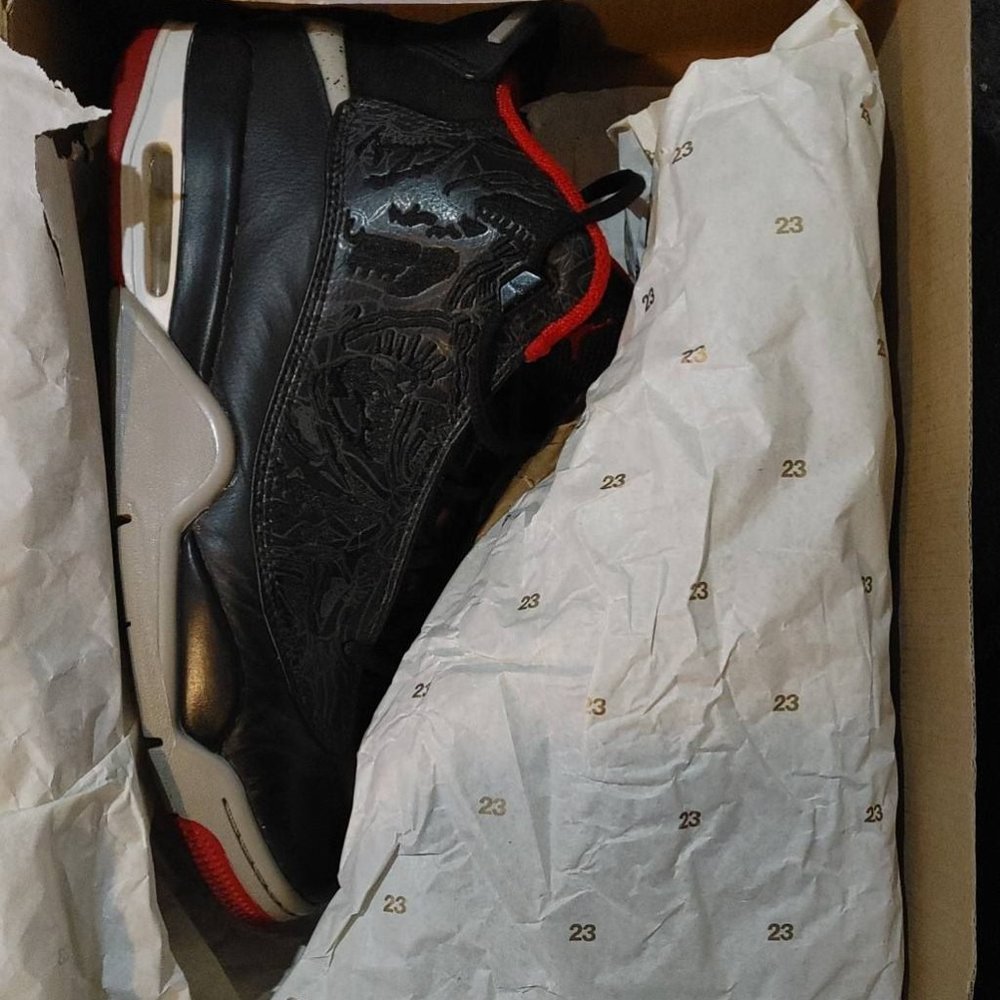Jordan 5 Dub Zero BLACK CEMENT (2019)